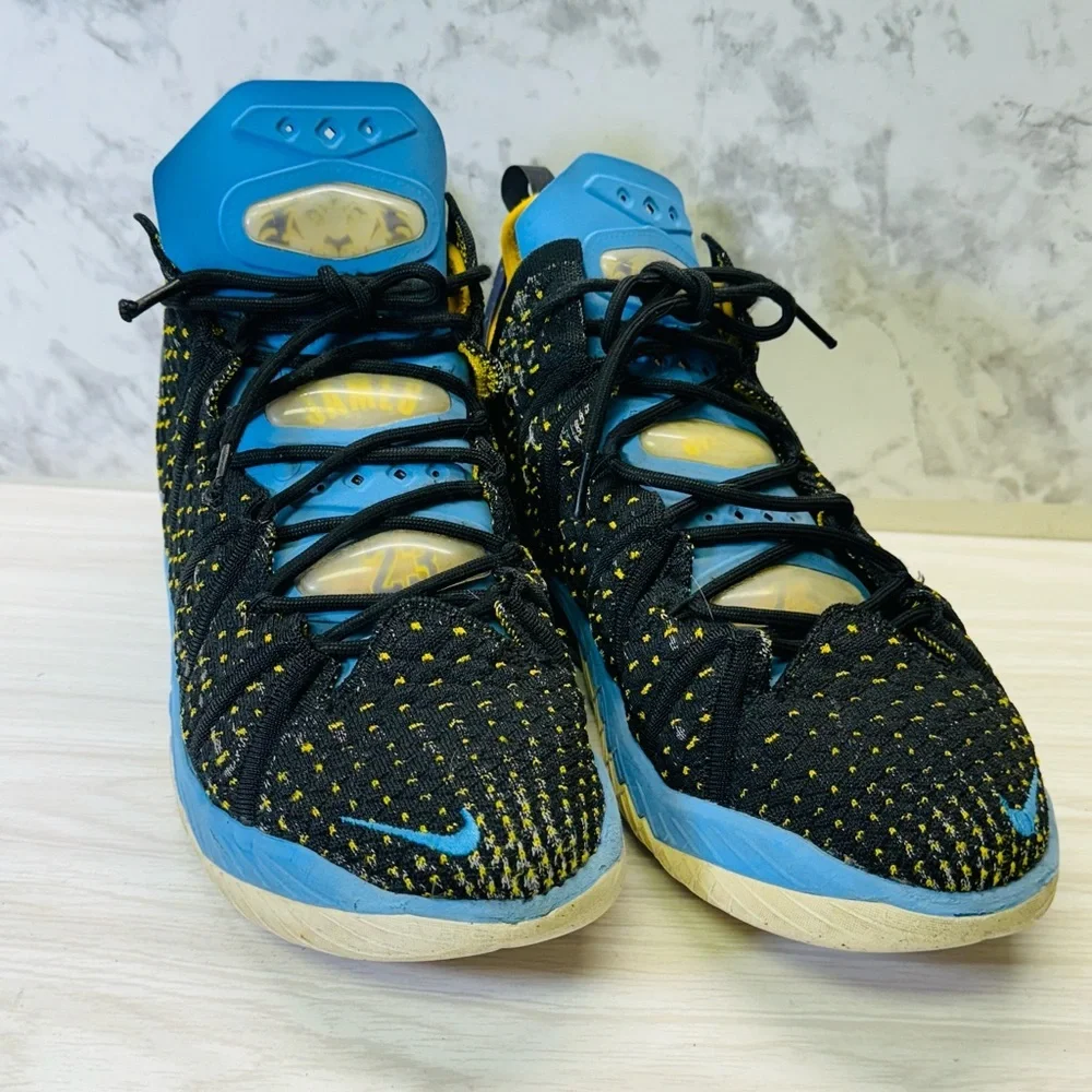 Nike LeBron 18 Lakers Heritage 2020 JAMES 23 Size 9.5